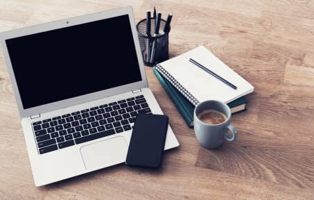 Laptop aufladen