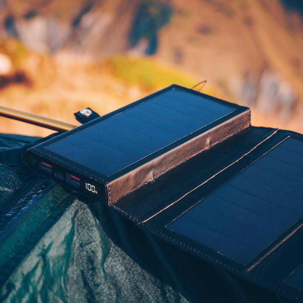 électron à pleine charge solaire