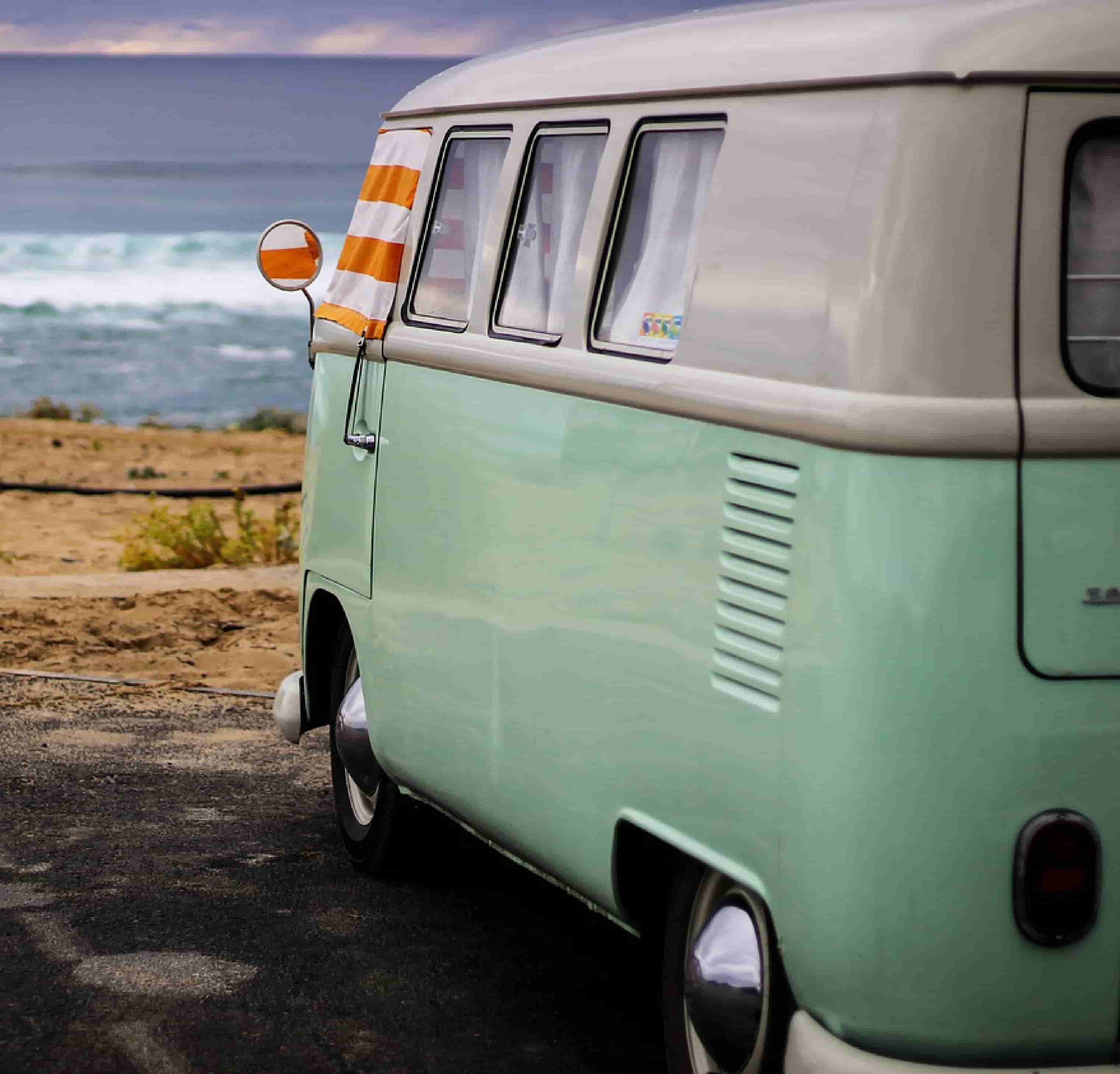 panneaux solaires portables, Batteries Externes et centrales électriques pour fourgonnettes et camping-cars