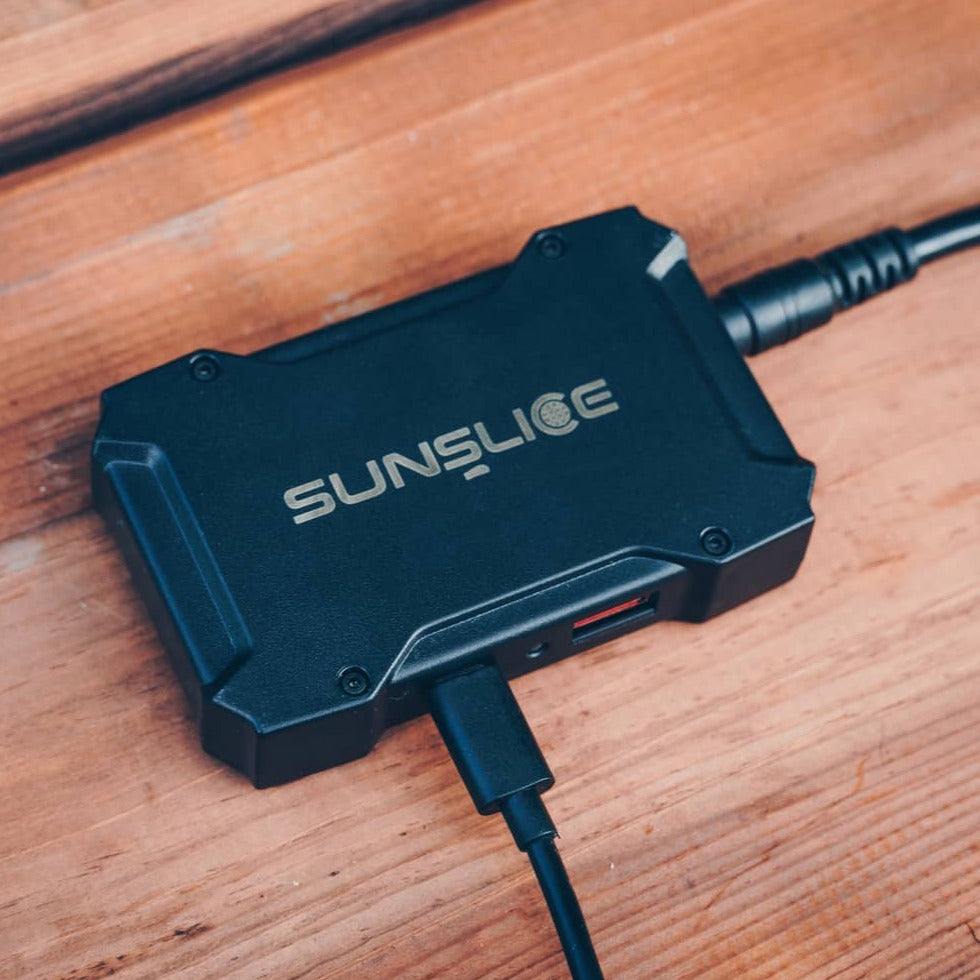 Boîte de jonction - solaire vers USB-A & USB-C (36-42V) - Sunslice